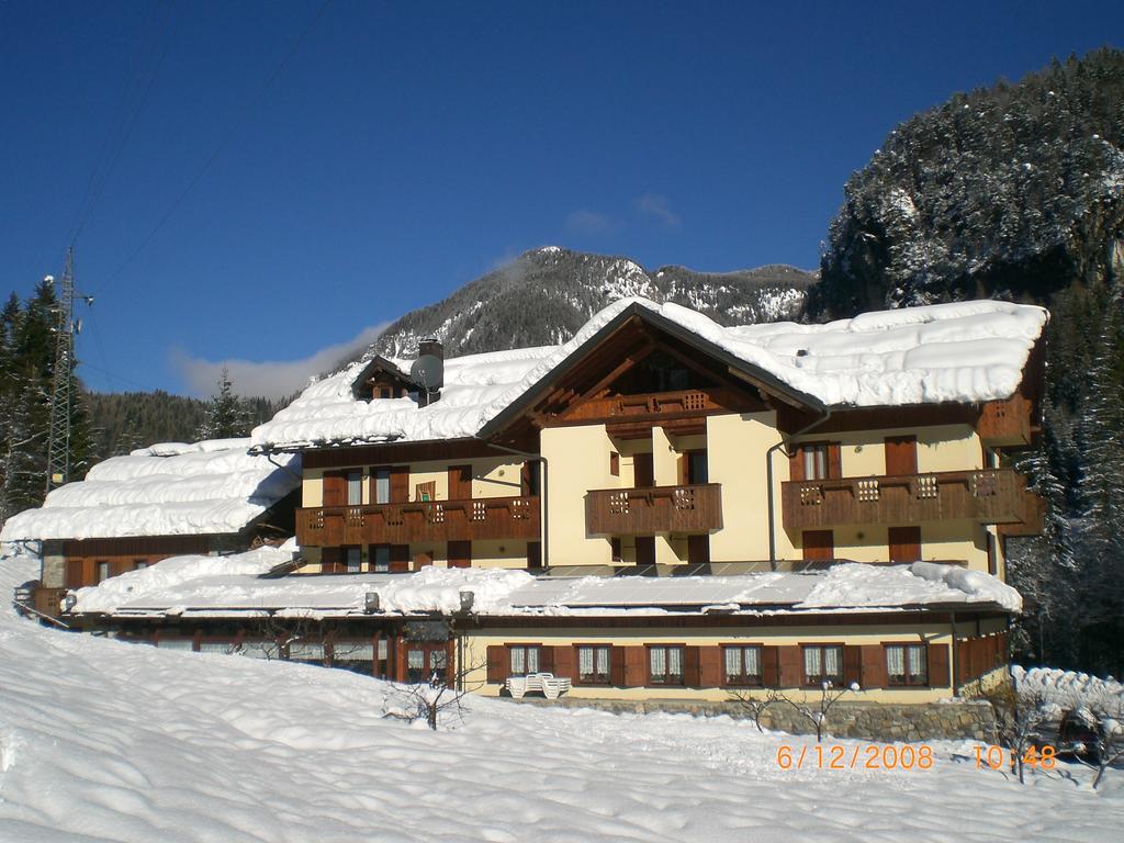 Albergo Nuoitas Forni di Sopra Exterior foto