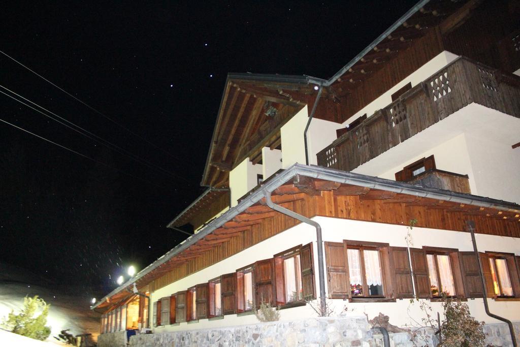 Albergo Nuoitas Forni di Sopra Exterior foto